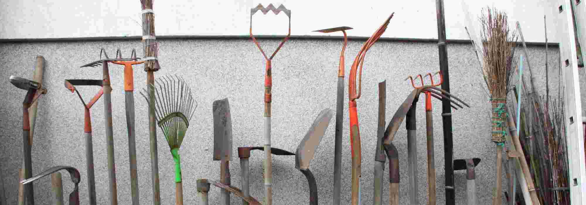 Les 20 outils essentiels pour le bricolage de jardin