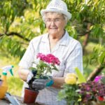 Fête des Grands-Mères : nos plus belles idées cadeaux pour les mamies jardinières